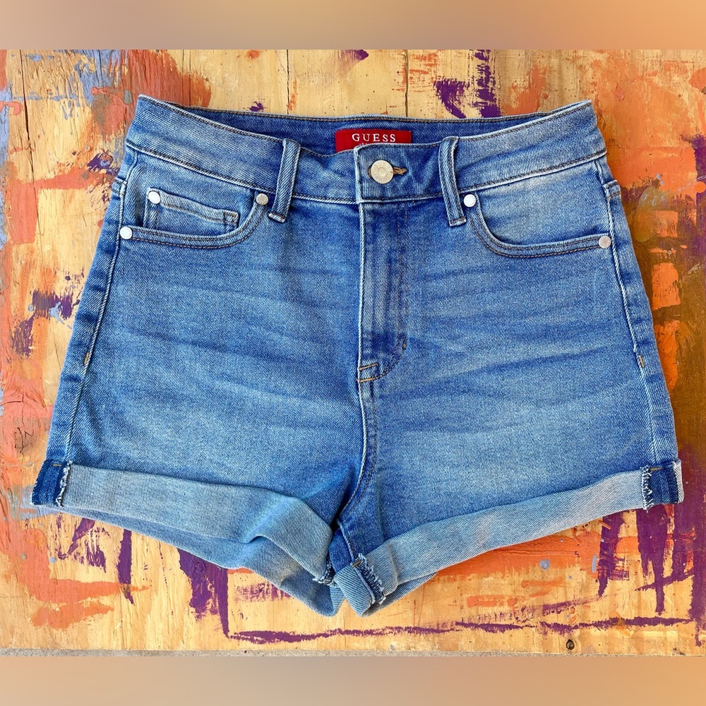 Guess cuffed hem shorts